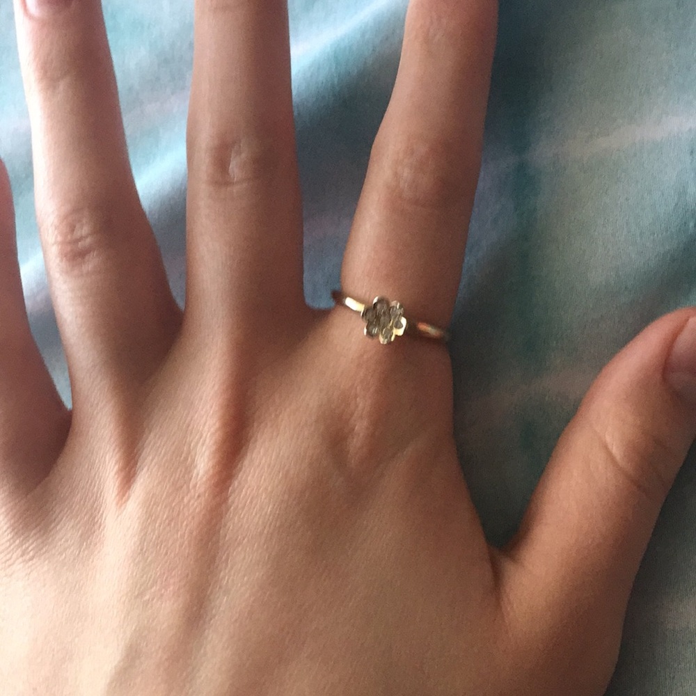 Ring - Picture 3 of 3